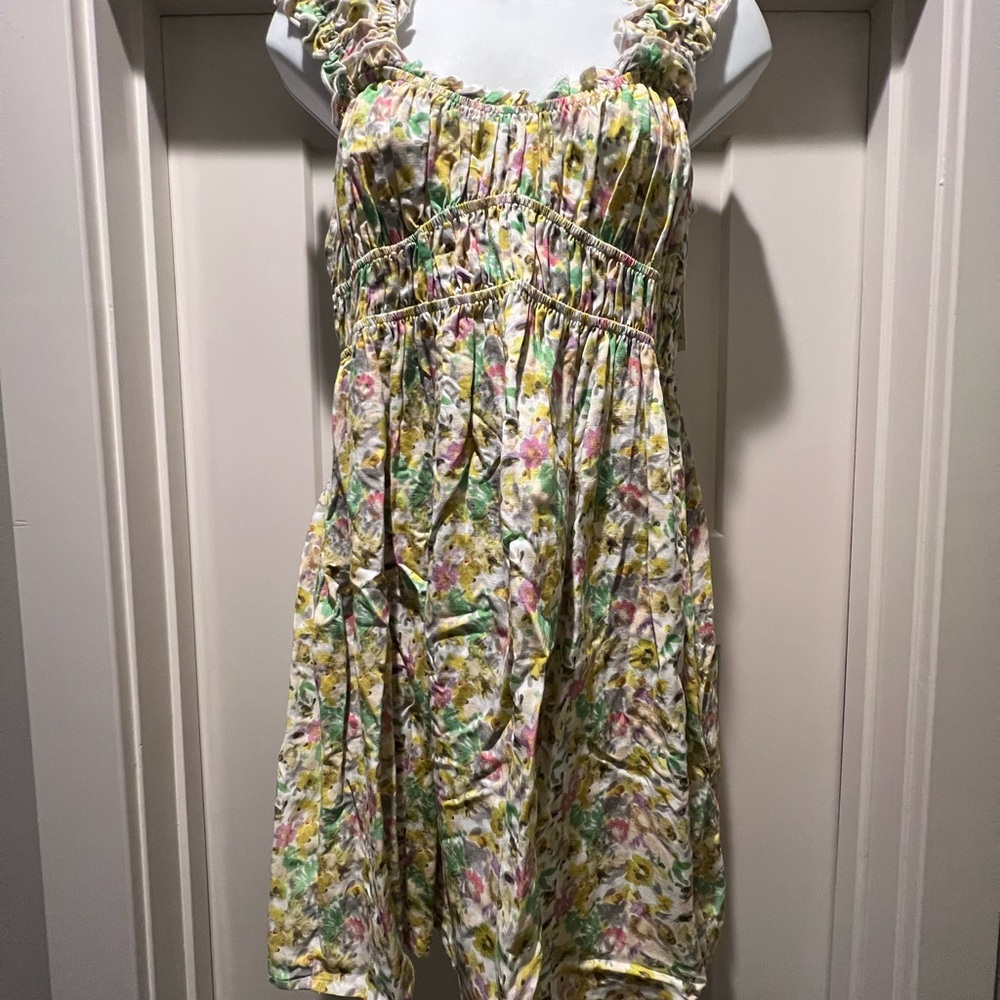 Emory Park Floral Dress with Ruffled Details Sz m